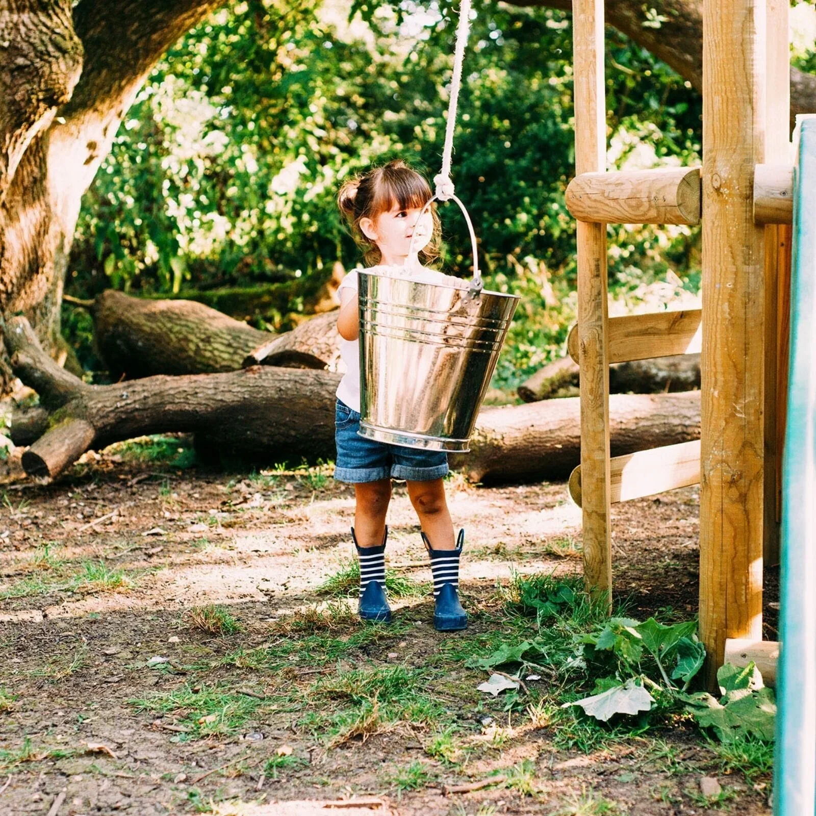 Plum Discovery Woodland Treehouse - Image 19