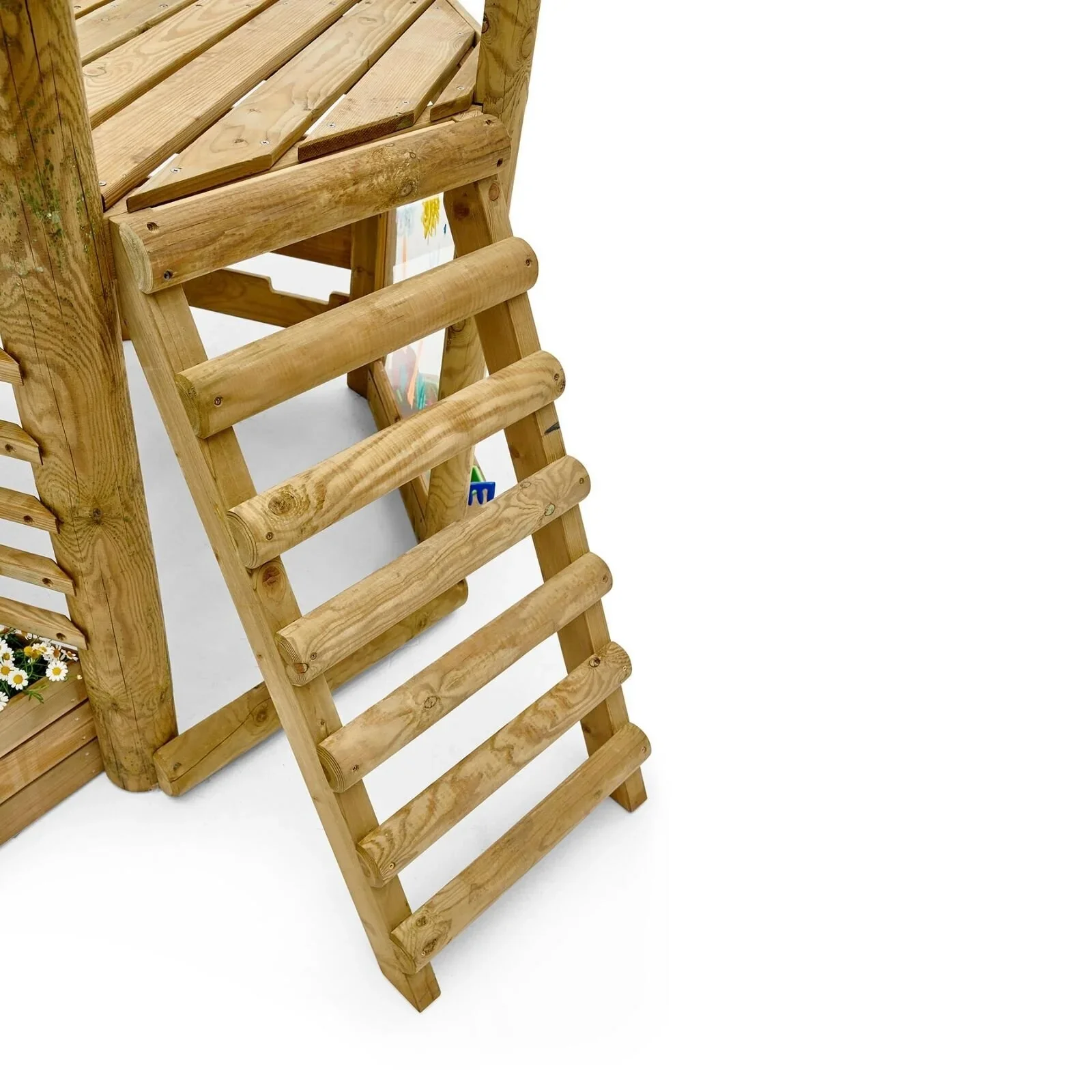 Plum Discovery Woodland Treehouse - Image 8