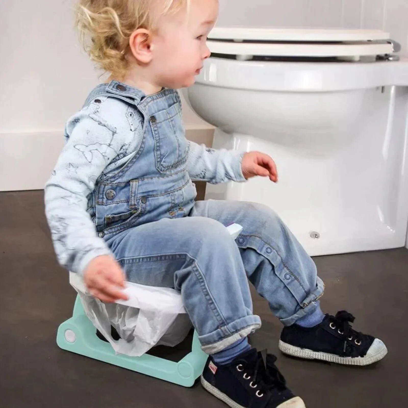 Pottiagogo Portable Folding Potty - Eggshell Blue - Image 5