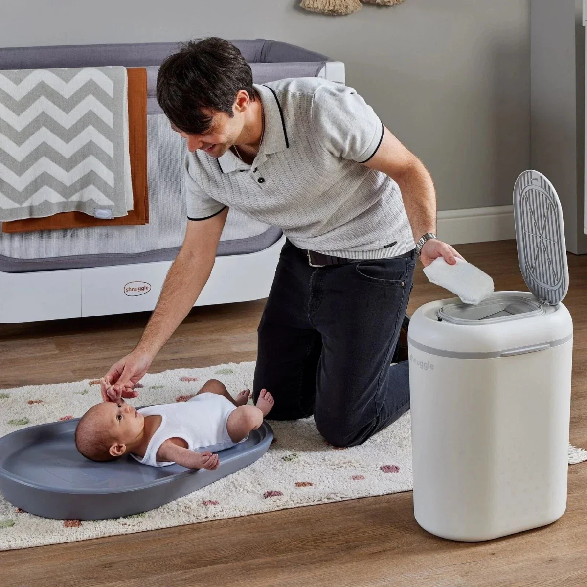 Shnuggle Eco-Touch Nappy Bin - White - Image 3