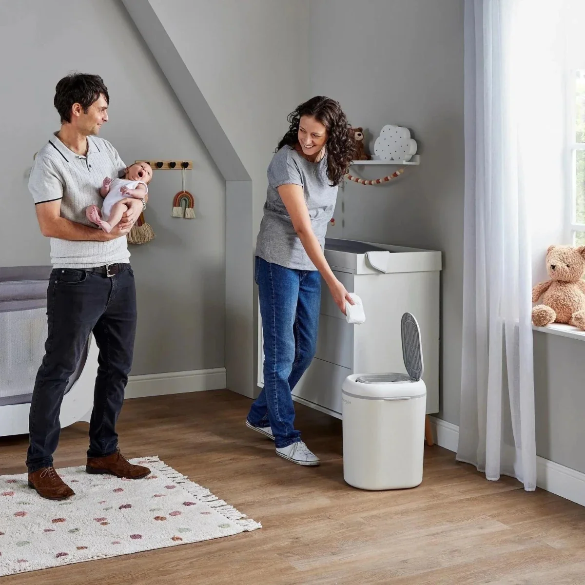 Shnuggle Eco-Touch Nappy Bin - White - Image 8