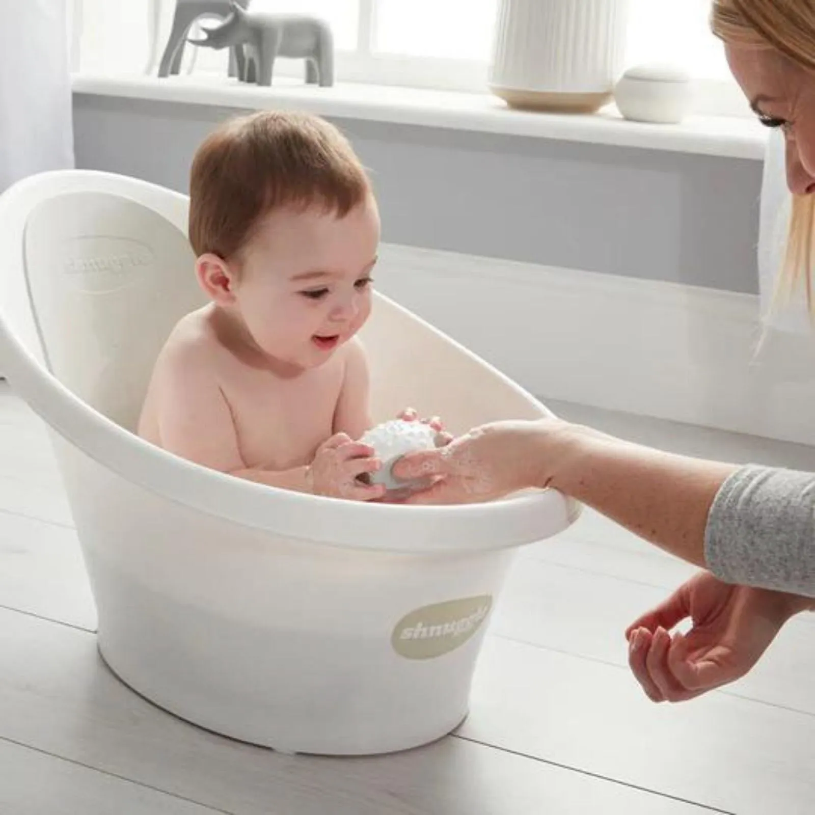 Shnuggle Newborn Baby Bath with Plug - Image 2