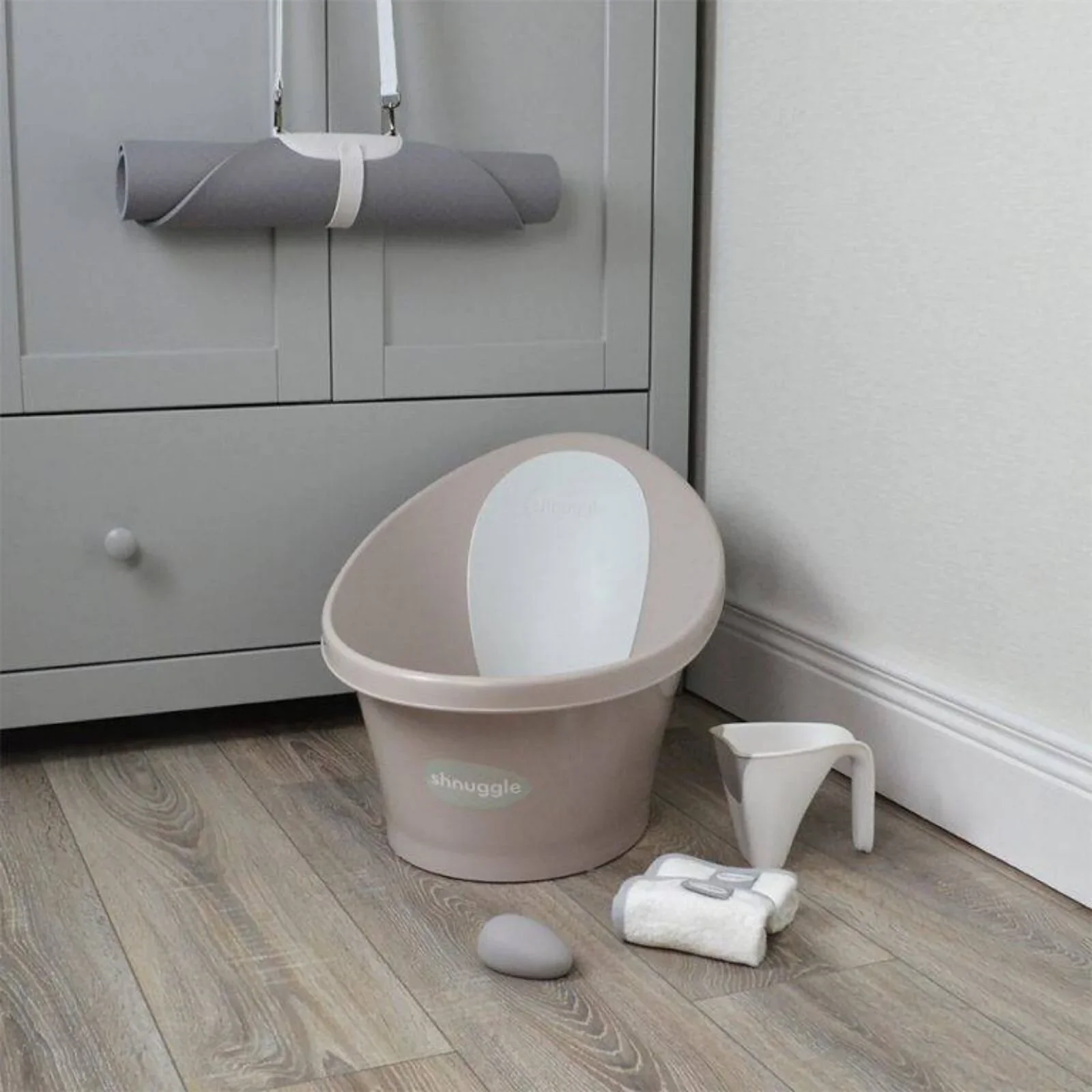 Shnuggle Newborn Baby Bath with Plug - Taupe - Image 3