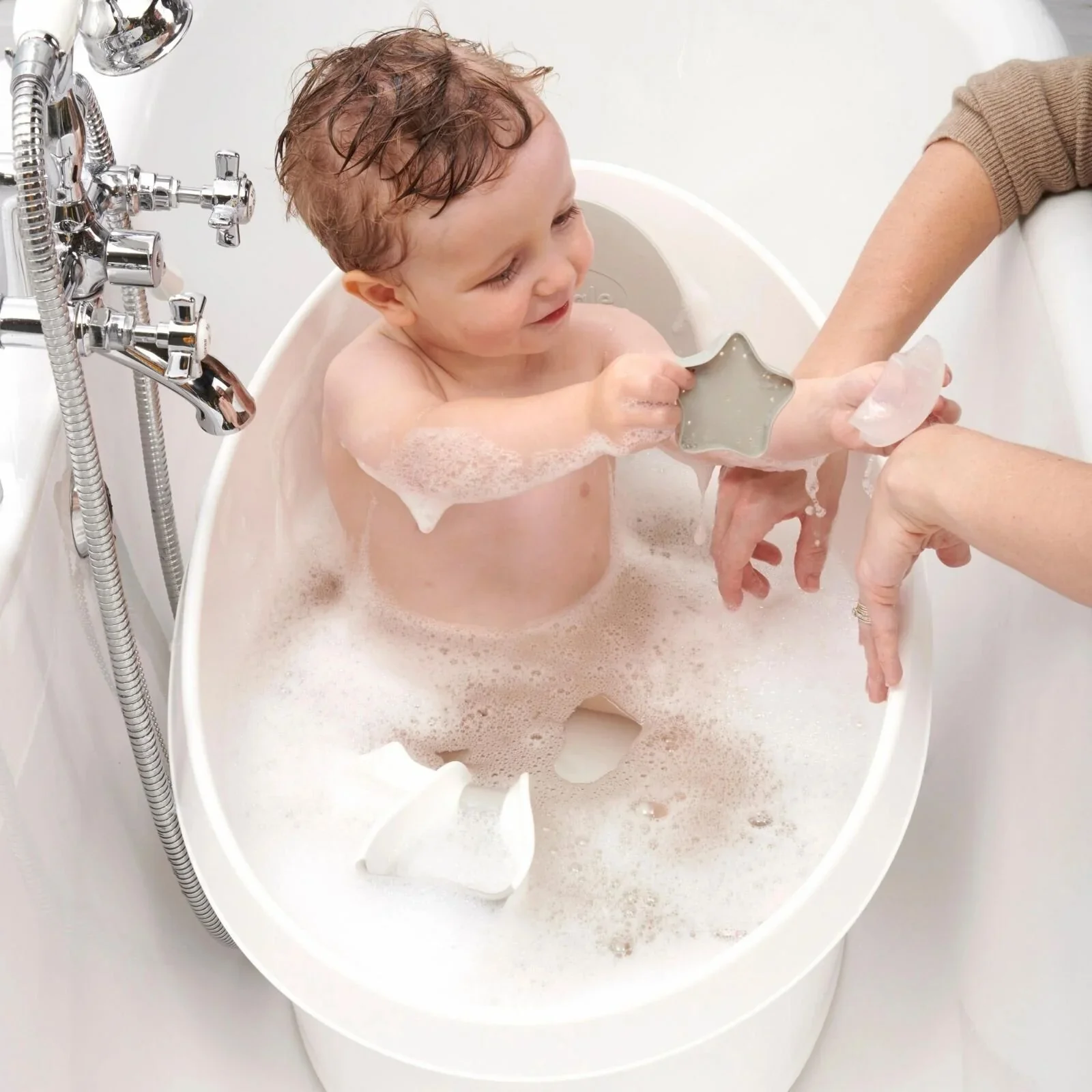 Shnuggle Toddler Bath Tub - Taupe - Image 3