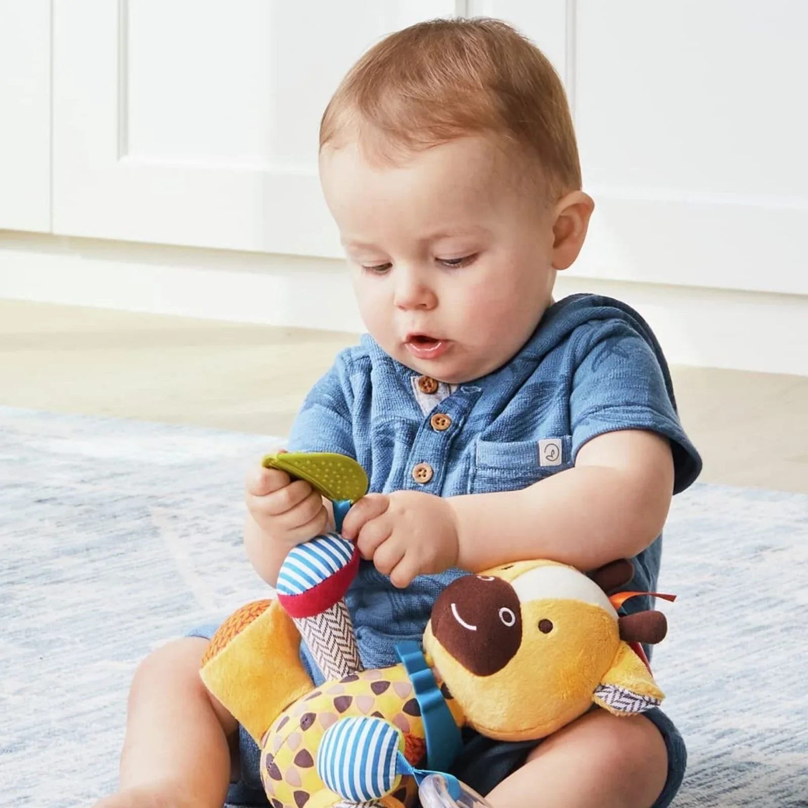 Skip Hop Bandana Buddies Activity Toy - Giraffe - Image 4