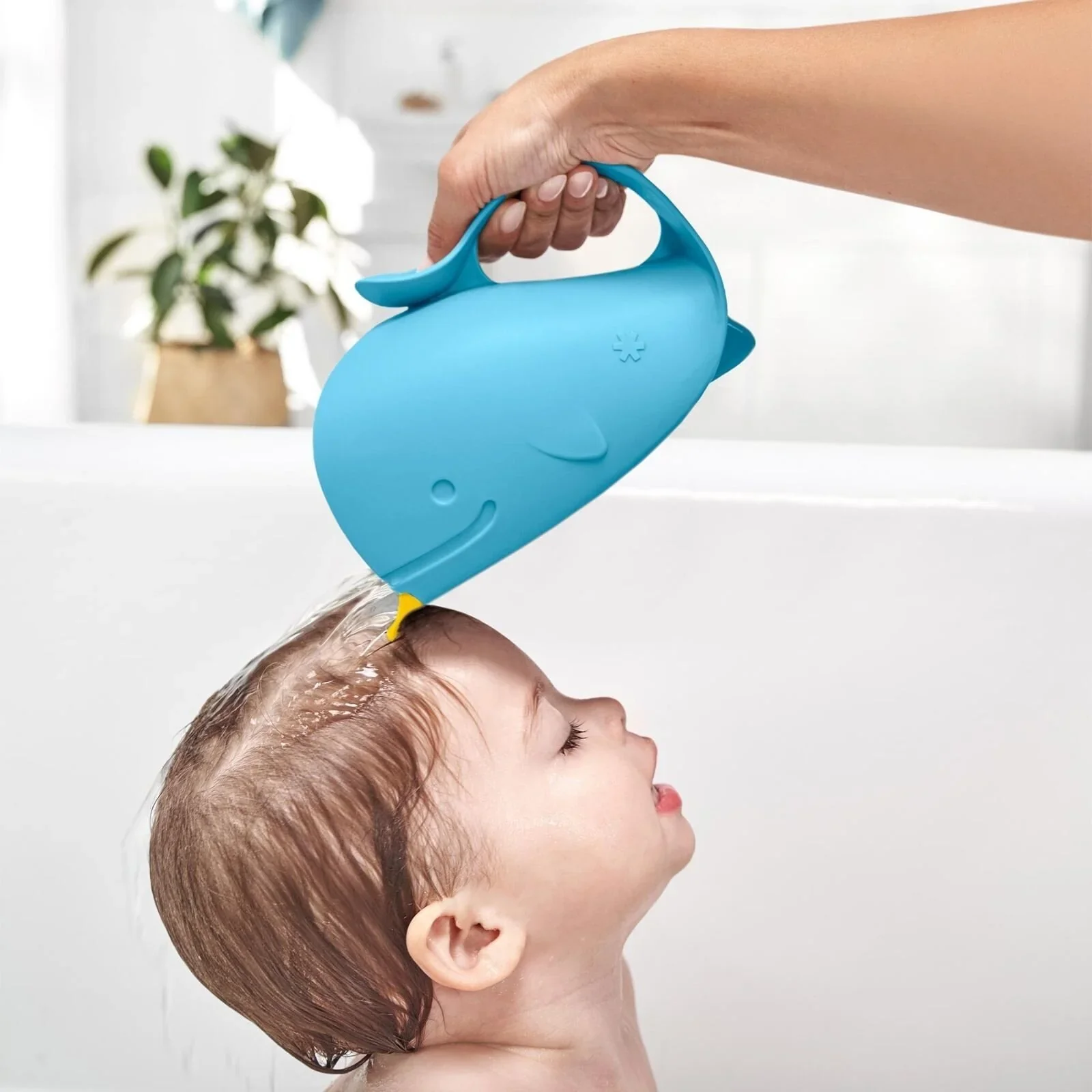 Skip Hop Moby Waterfall Bath Rinser - Image 6