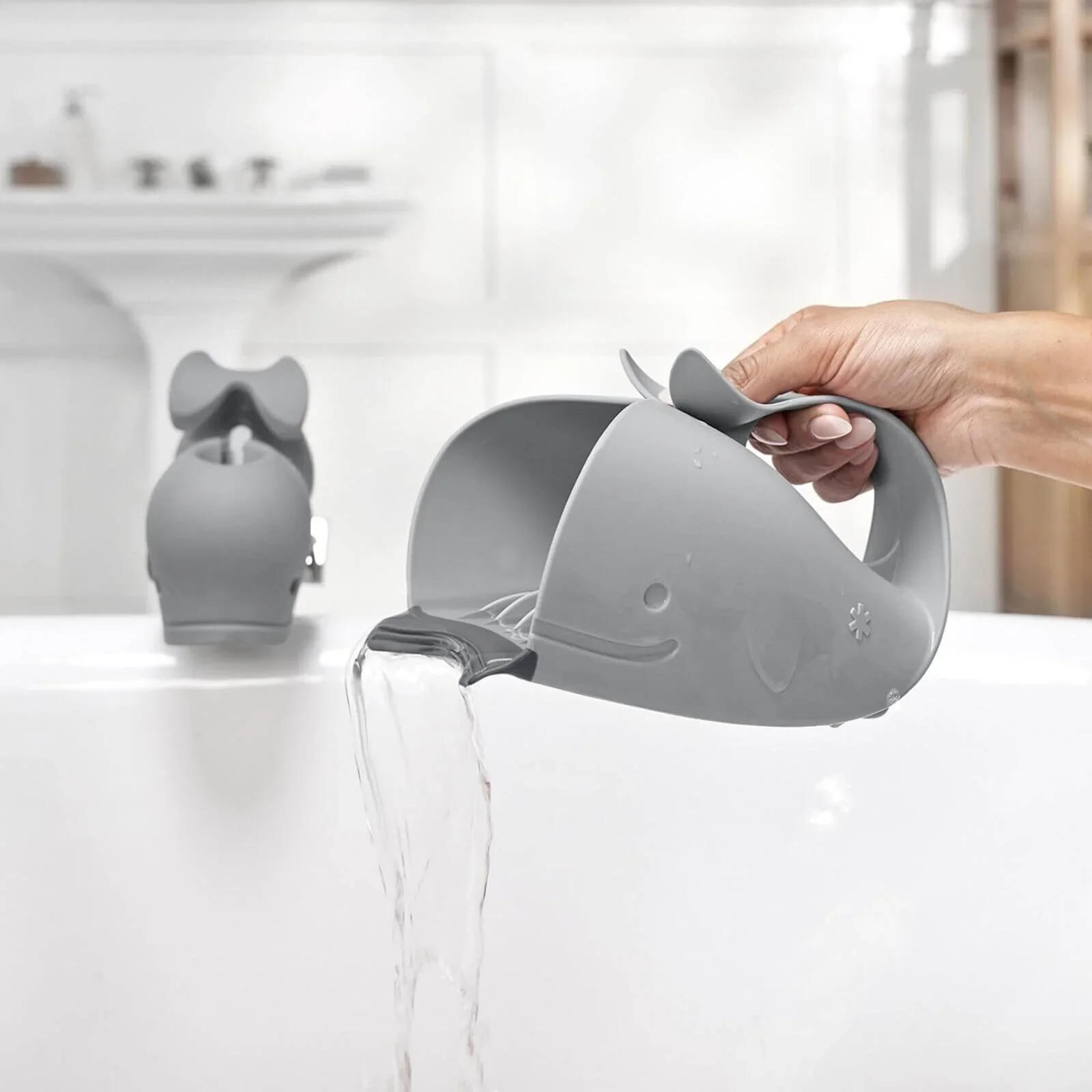 Skip Hop Moby Waterfall Bath Rinser Grey - Image 3