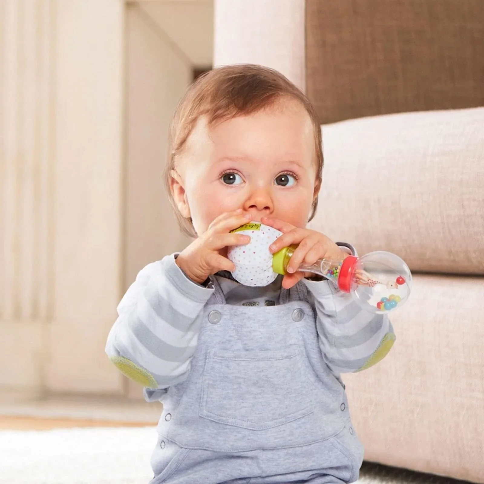 Sophie La Girafe Maracas Rattle - Image 3
