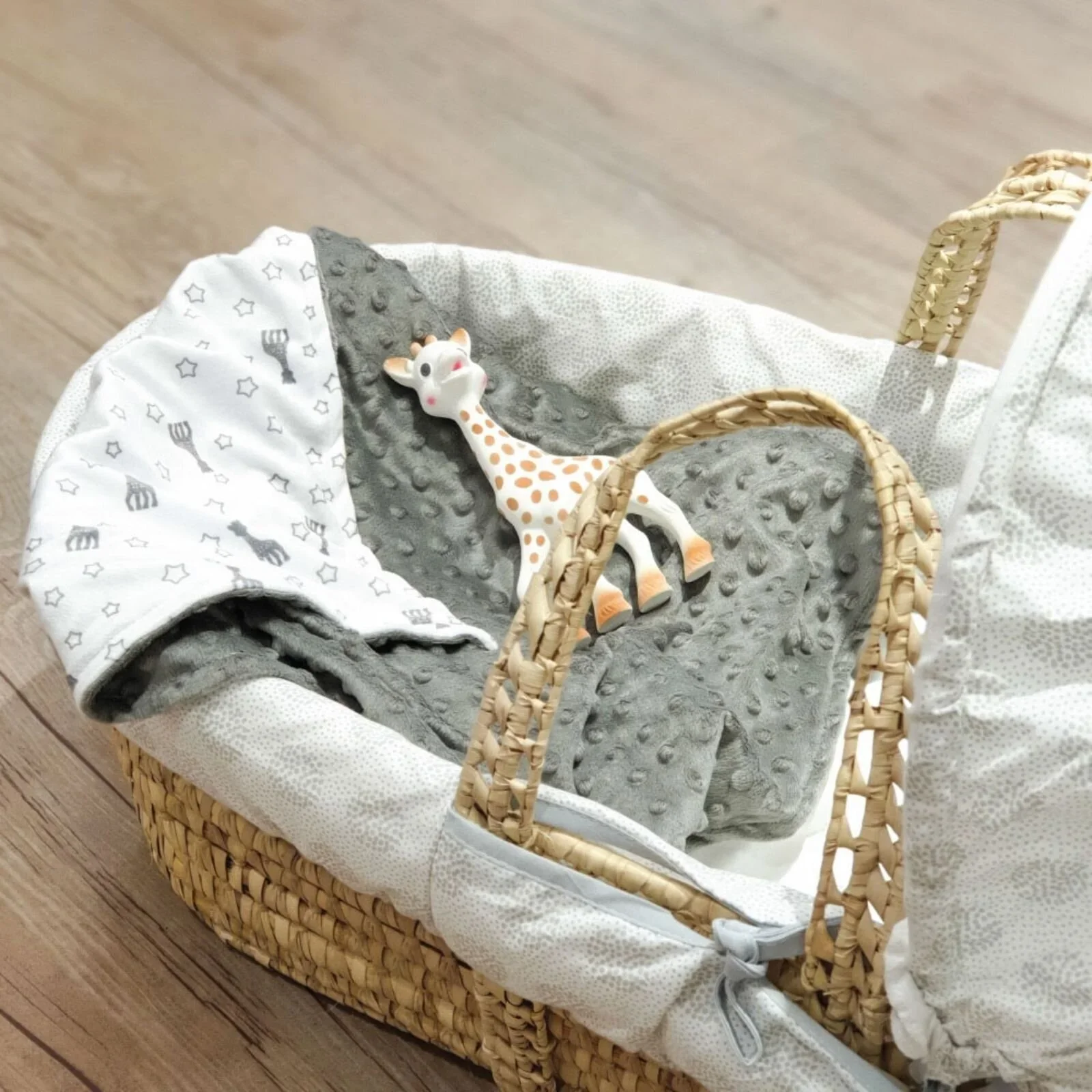 Sophie La Girafe Sophie Doux Teether & Blanket Gift Set 2 pcs - Image 3