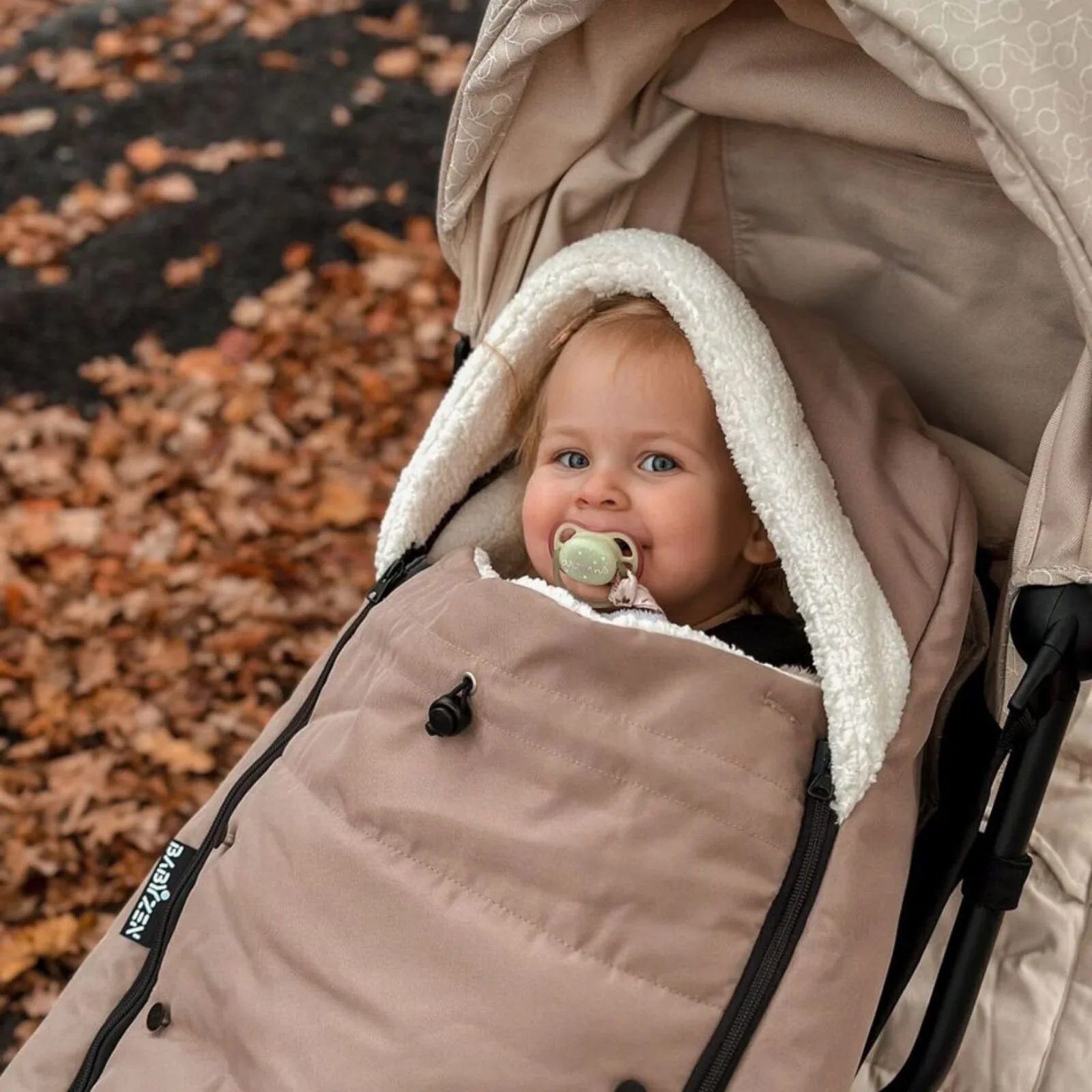 Stokke / Babyzen YOYO Footmuff - Taupe - Image 11
