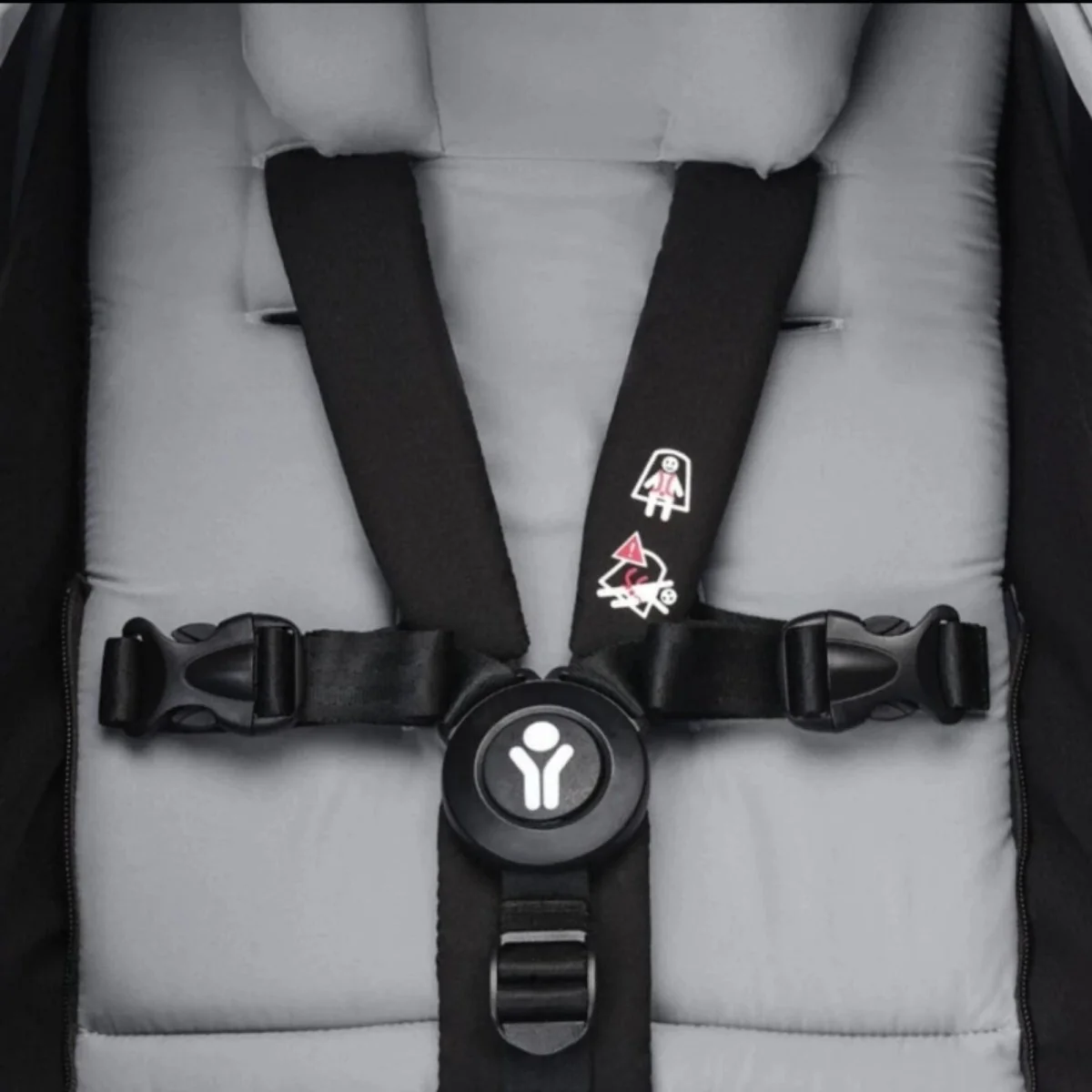 Stokke YOYO³ Newborn Pack to Toddler Bundle - Stone Color Pack & Black Frame - Image 5
