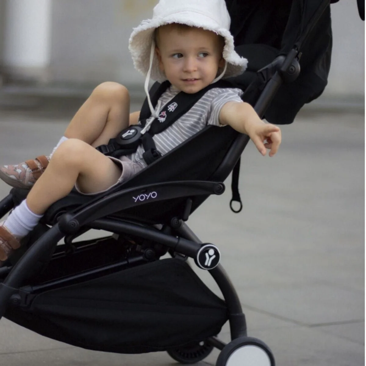 Stokke YOYO³ Newborn Shell to Toddler Bundle - Black Color Pack & White Frame - Image 14