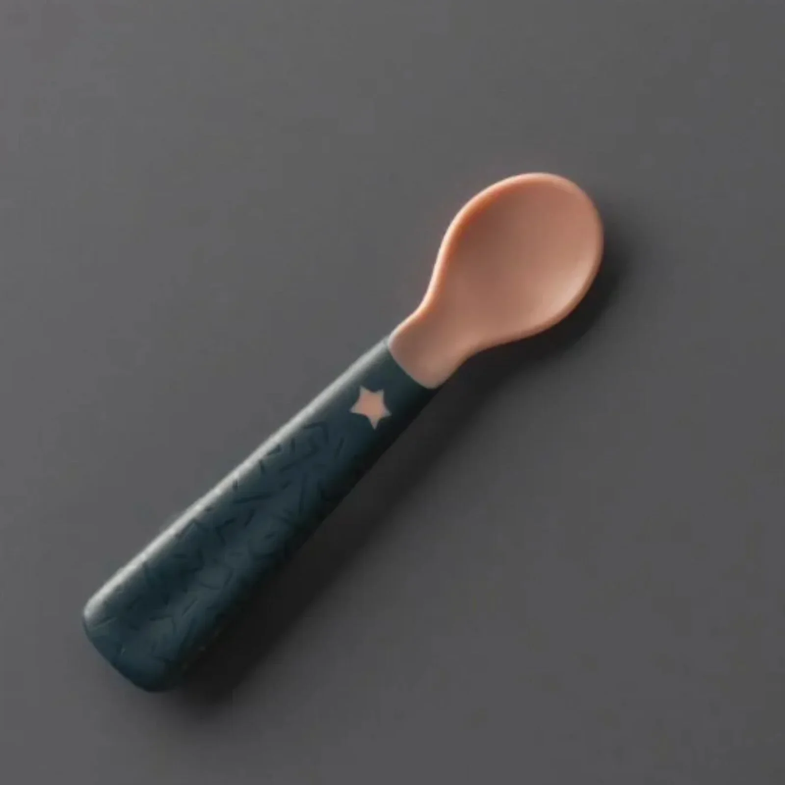 Tommee Tippee Design Feeding Spoons Pack of 5 - Image 2