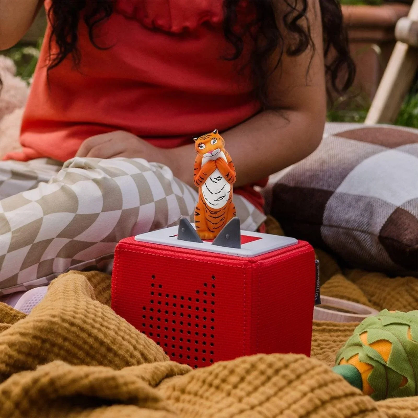 Tonies The Tiger Who Came to Tea Audio Play - Tiger - Image 2