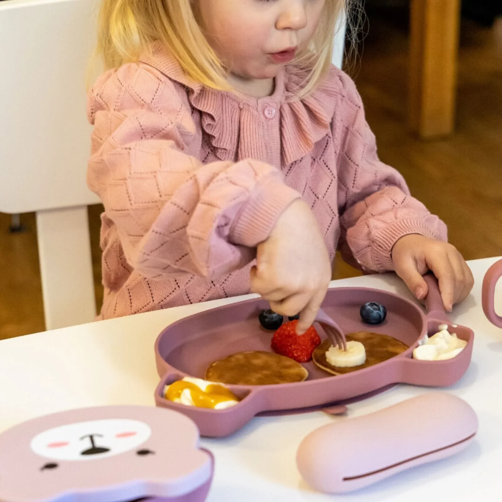 TUM TUM Silicone Weaning Bowl & Spoon Set Betsy Bear - Pink - Image 7