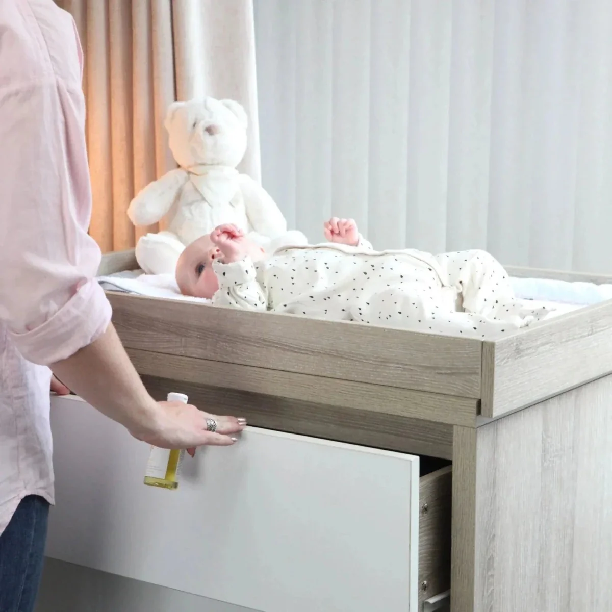 Tutti Bambini Modena Changing Unit - Oak - Image 7