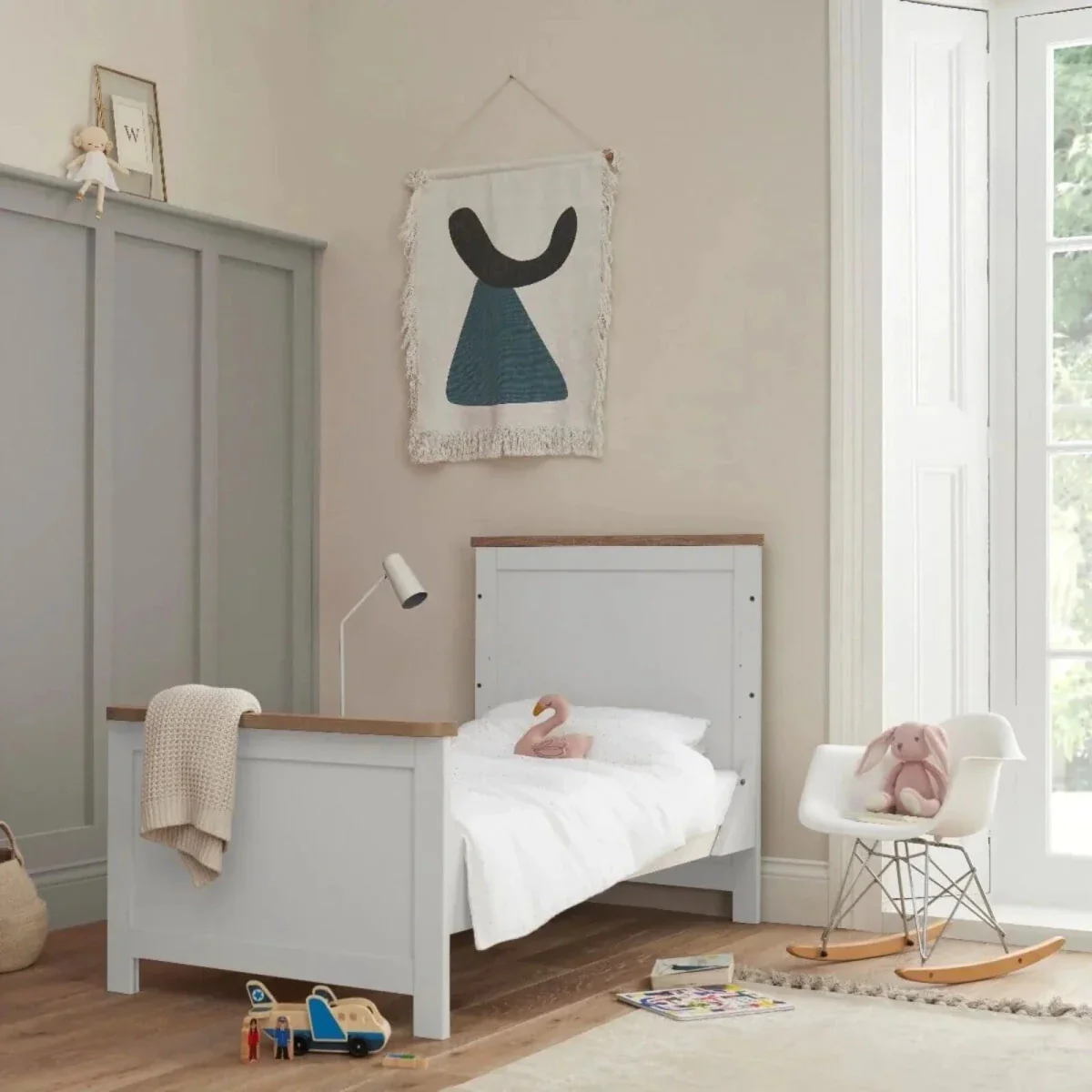 Tutti Bambini Verona Cot Bed - White/Oak - Image 2