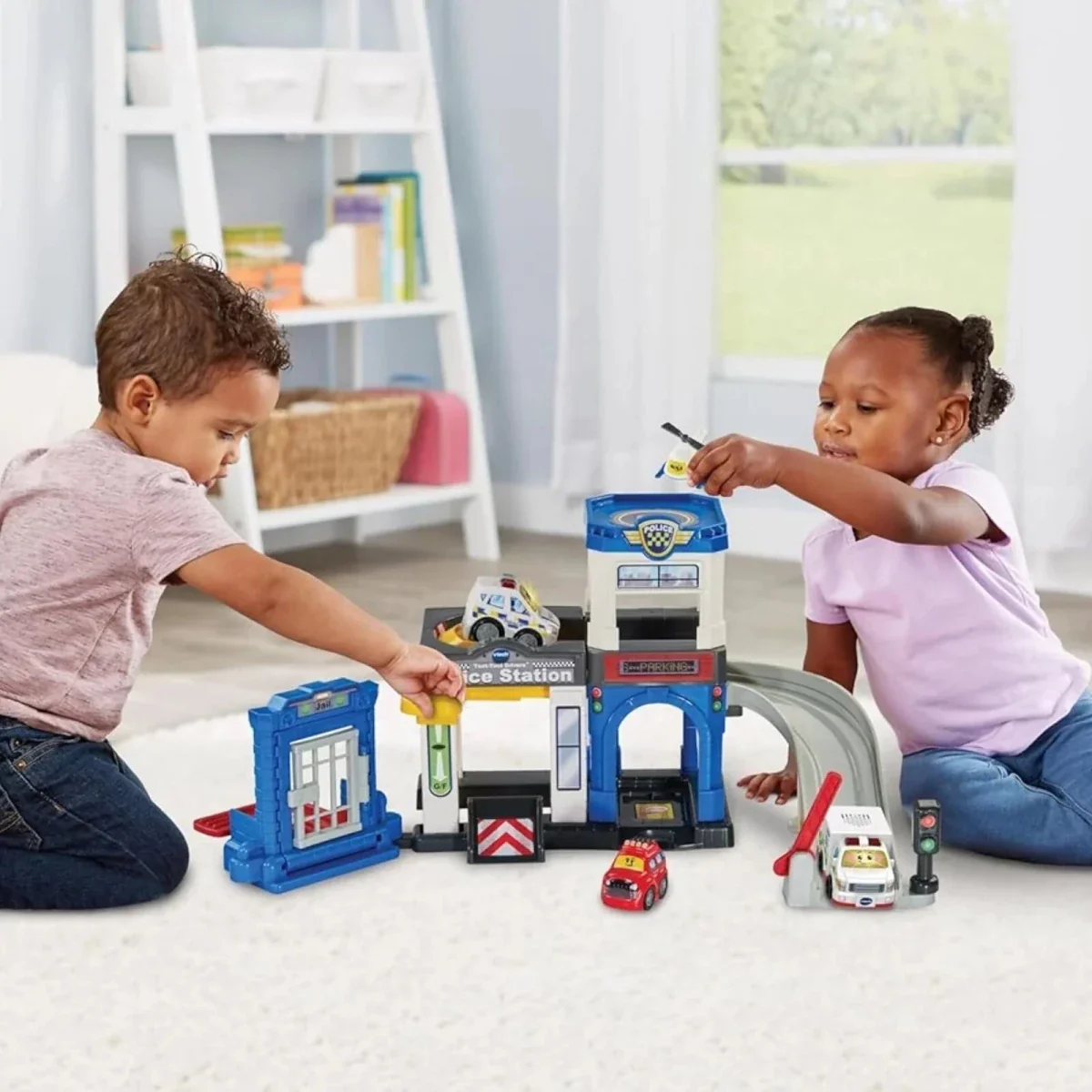 VTech Toot-Toot Drivers Police Station - Image 5