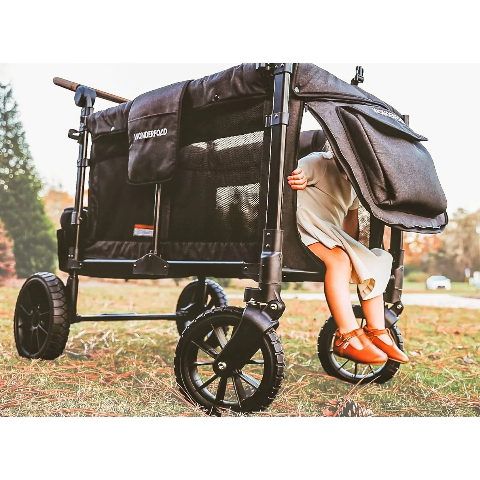 W4 Luxe Quad Stroller Wagon - Volcanic Black - Image 7