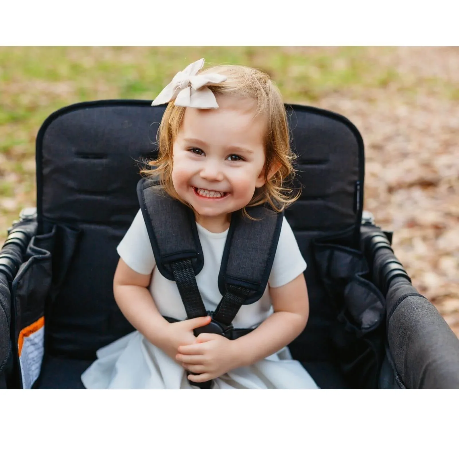 W4 Luxe Quad Stroller Wagon - Volcanic Black - Image 8