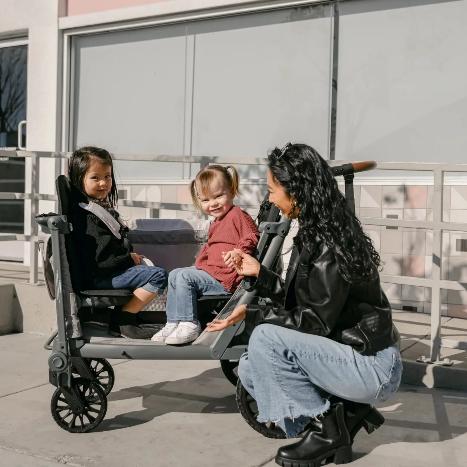 Wonderfold L2 Quad Stroller Wagon - Black - Image 8