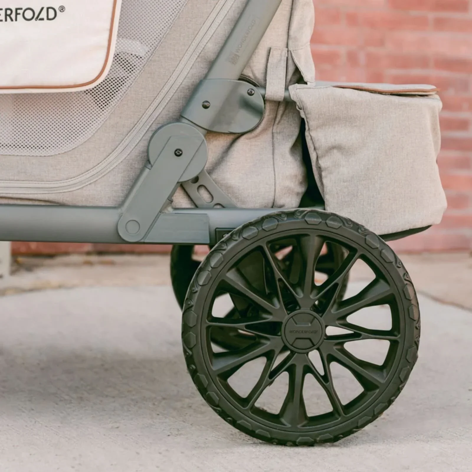 Wonderfold L4 Quad Stroller Wagon - Grey - Image 7