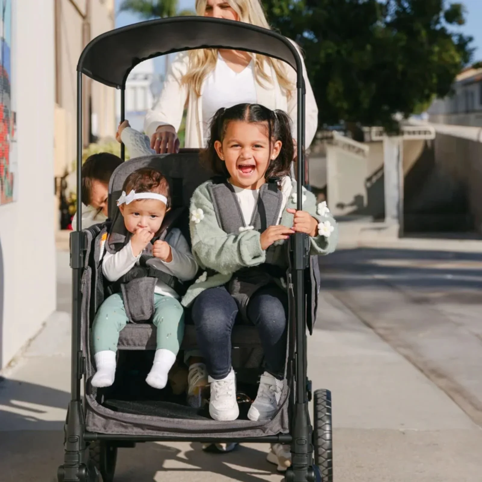Wonderfold W4 Luxe Pro Stroller Wagon - Jet Black - Image 25
