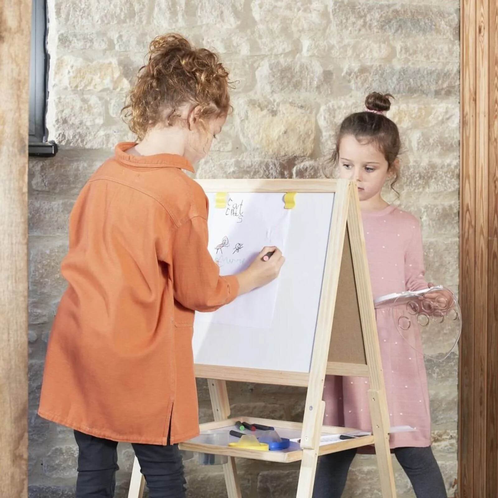 Wooden Easel - Image 2